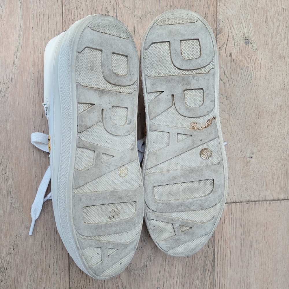 Trendy White and Pink Women's Sneakers - Picture 4 of 5